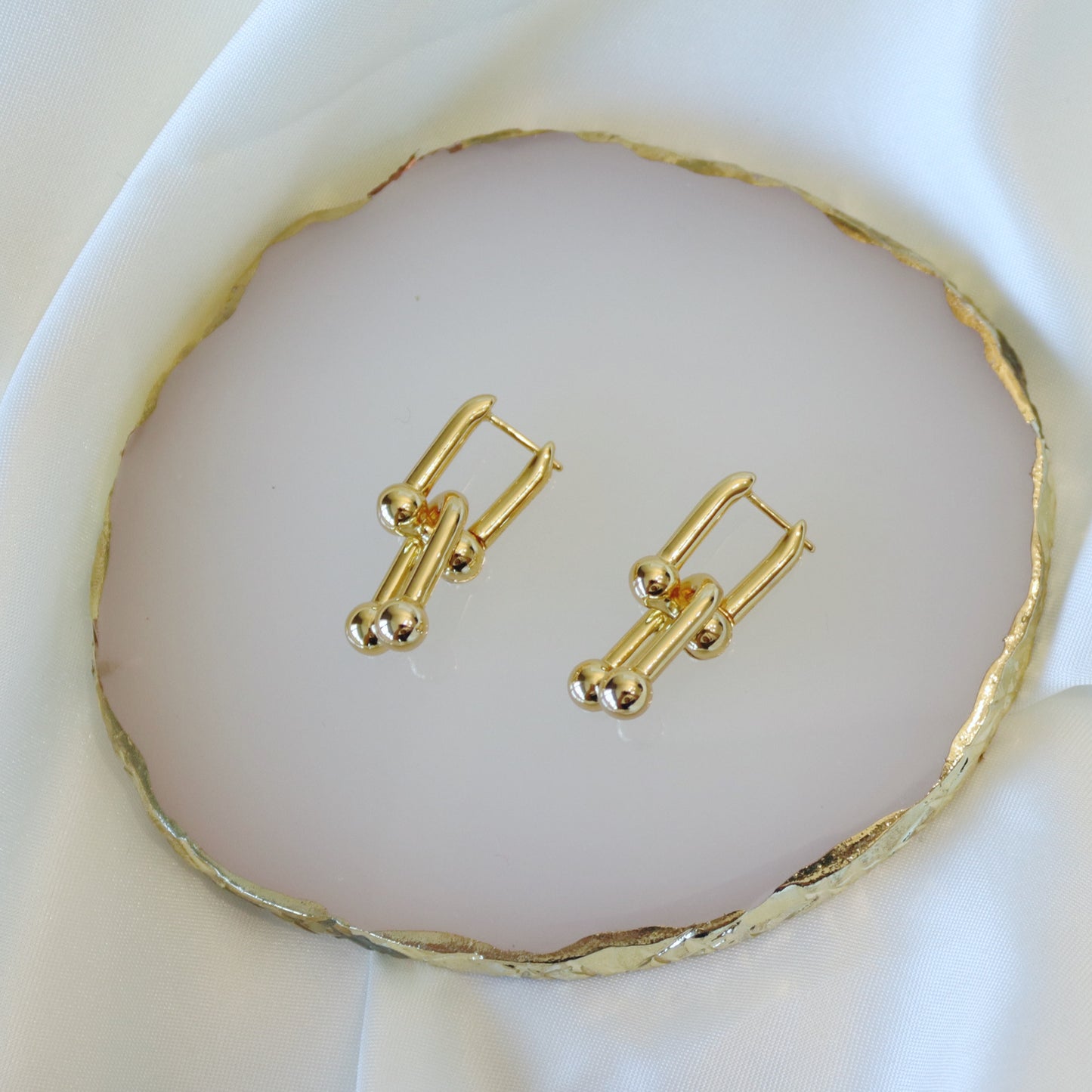 Interlock Design Earring - Kalopsia Accessories