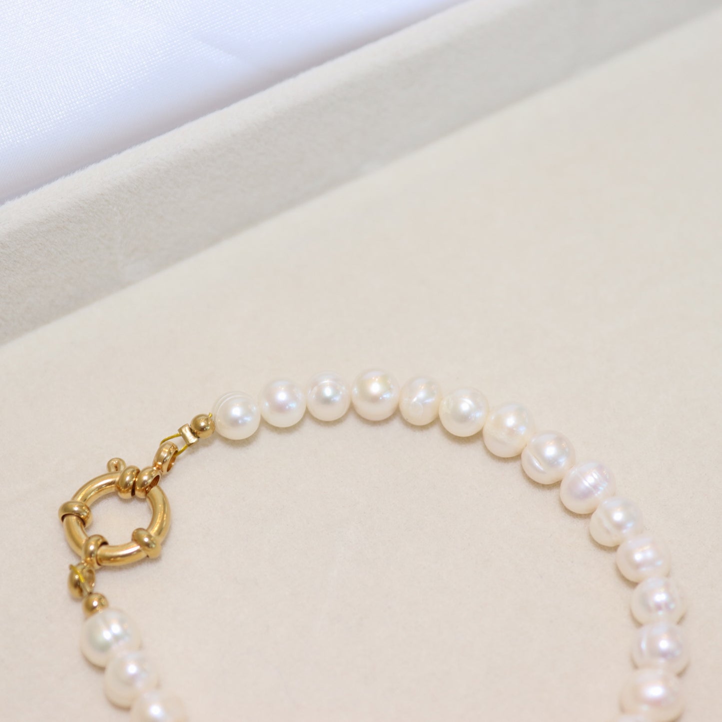 Pearl Bracelet - Kalopsia Accessories