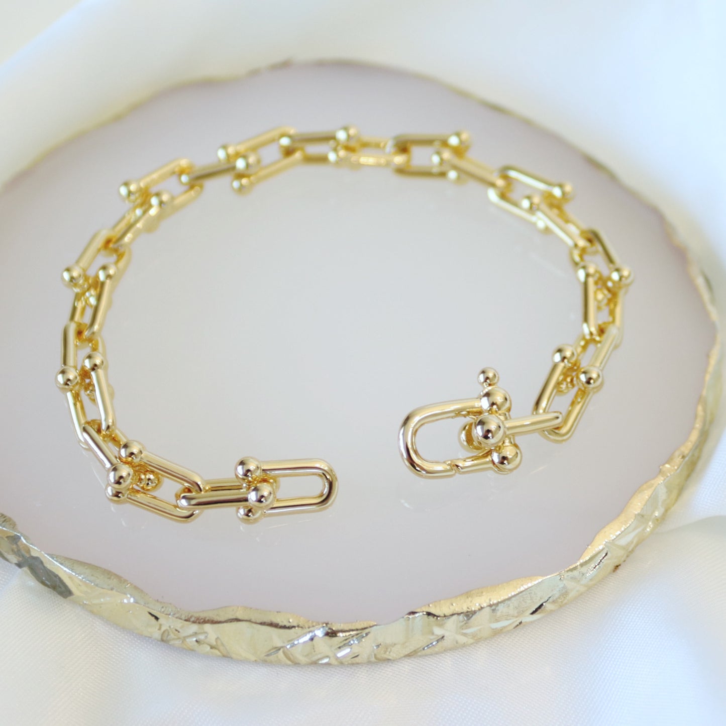 Interlocking Tiff Design Bracelet - Kalopsia Accessories